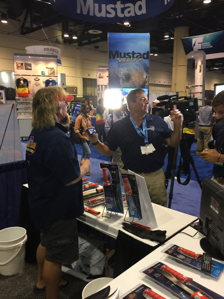 iCast 2015 and Bubba Blade with Horace Barge